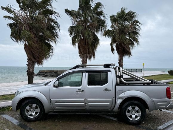 NAVARA ACİL