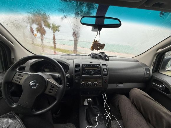 NAVARA ACİL