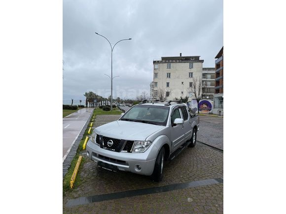 NAVARA ACİL