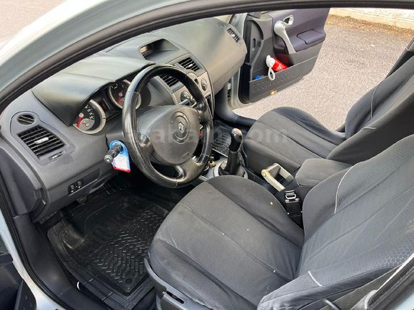 Sahibinden Renault Megane 1.5 dCi Dynamique 2004 Model