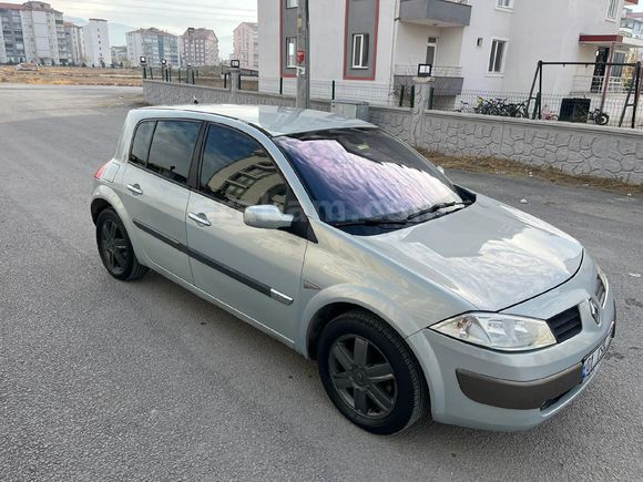 Sahibinden Renault Megane 1.5 dCi Dynamique 2004 Model