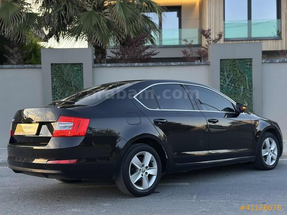 2017 MODEL SKODA OCTAVİA 1.6 TDI 115 HP DEĞİŞENSİZ