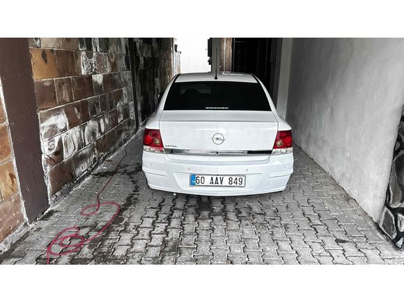 Sahibinden Opel Astra 1.6 Enjoy 111.Yıl 2011 Model 