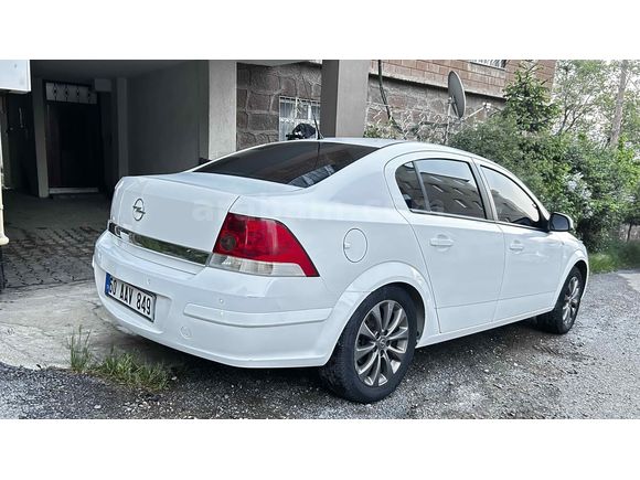 Sahibinden Opel Astra 1.6 Enjoy 111.Yıl 2011 Model 
