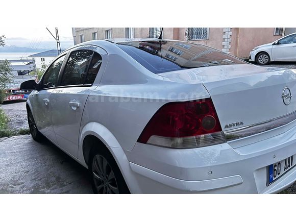Sahibinden Opel Astra 1.6 Enjoy 111.Yıl 2011 Model 