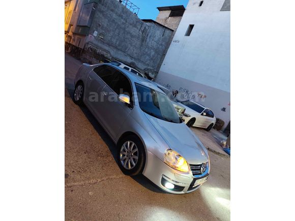 Sahibinden Volkswagen Jetta 1.6 FSi Comfortline 2006 Model  267.000 km Gri (Gümüş)