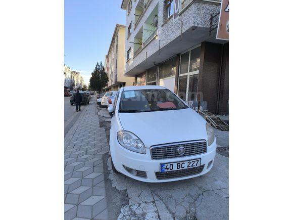 MEMURDAN 1.3 MULTİJET LİNEA TEMİZ BAKIMLI ARAÇ ETİMESGUT DA l
