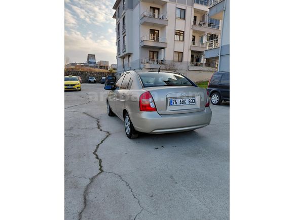 Sahibinden Hyundai Accent Era 1.5 CRDi-VGT Select 2006 Model