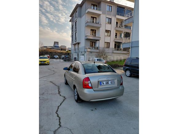 Sahibinden Hyundai Accent Era 1.5 CRDi-VGT Select 2006 Model