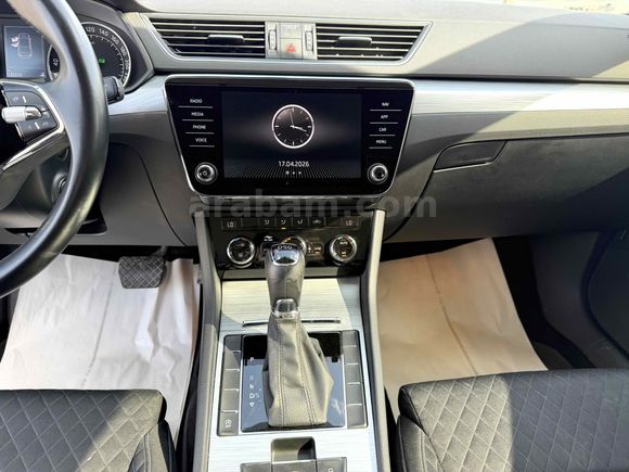 EKİCİLER'DEN 2021 SUPERB 1.5 TSİ SIFIR AYARINDA 
