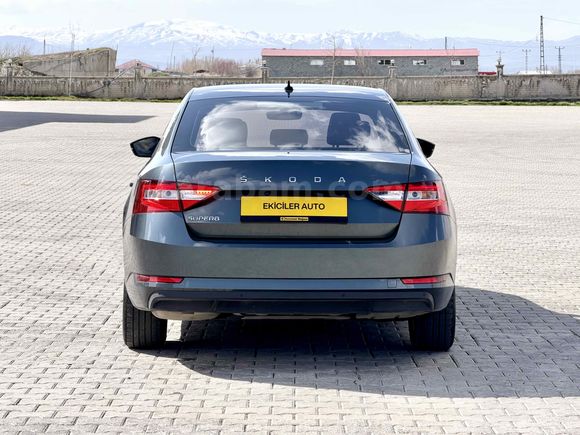 EKİCİLER'DEN 2021 SUPERB 1.5 TSİ SIFIR AYARINDA 