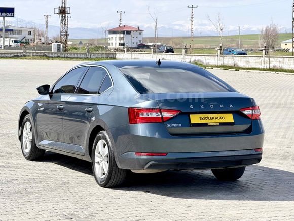 EKİCİLER'DEN 2021 SUPERB 1.5 TSİ SIFIR AYARINDA 