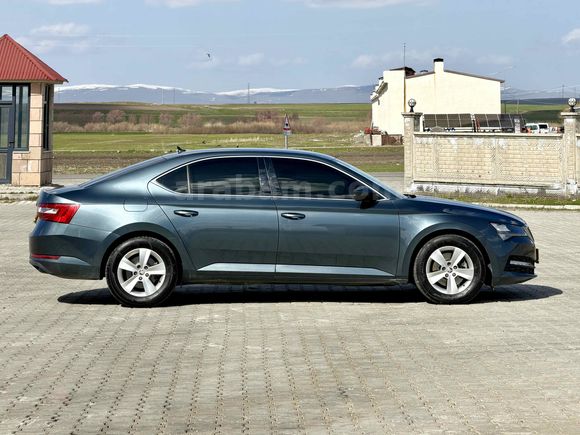 EKİCİLER'DEN 2021 SUPERB 1.5 TSİ SIFIR AYARINDA 