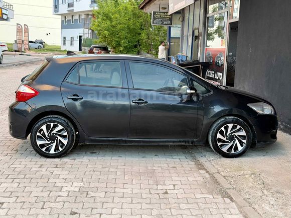 EKİCİLER'DEN 2011 MANUEL MASRAFSIZ AURIS