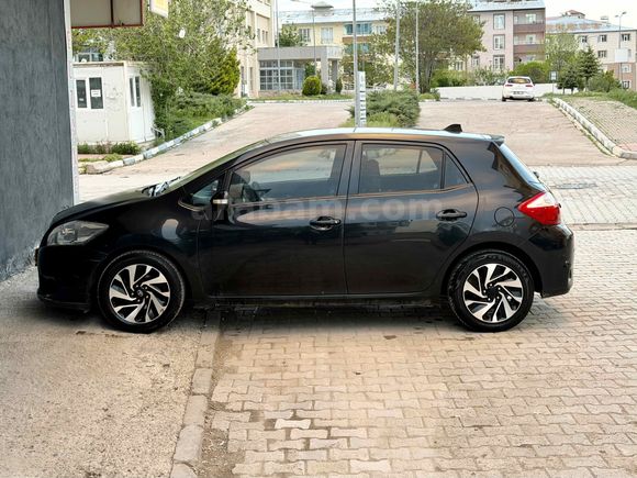 EKİCİLER'DEN 2011 MANUEL MASRAFSIZ AURIS