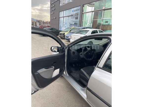 Sahibinden Renault Clio 1.5 dCi Authentique 2010 Model Bursa 198.000 km Gri