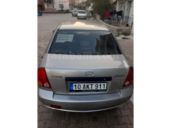 Sahibinden Hyundai Accent 1.3 Admire 2005 Model  286.000 km Gri