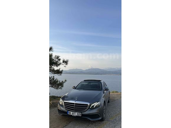 Sahibinden Mercedes - Benz E 180 Exclusive 2018 Model  130.000 km Gri
