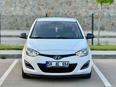 Sahibinden Hyundai i20 1.4 CVVT Jump 2013 Model 