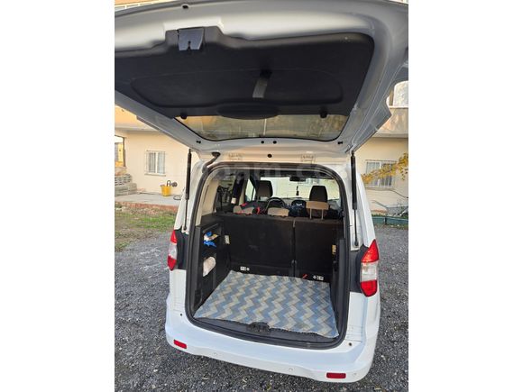 Sahibinden Ford Tourneo Courier 1.6 TDCi Titanium Plus 2018 Model