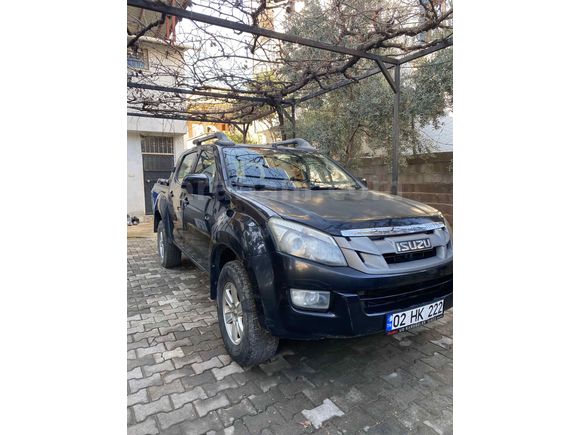 Sahibinden Isuzu D-Max 2.5 4x2 LTD 2013 Model  390.000 km Siyah