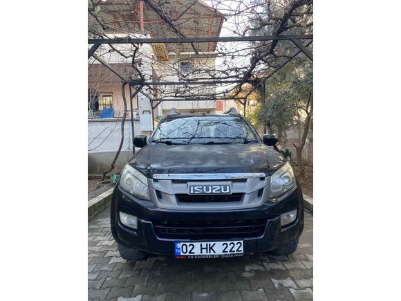 Sahibinden Isuzu D-Max 2.5 4x2 LTD 2013 Model  390.000 km Siyah