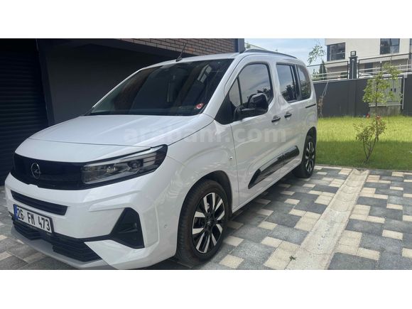 Sahibinden Opel Combo Life 1.5 D ULTİMATE  EN FULL MODELİ 2025 Model 