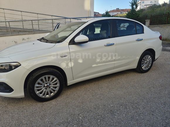 2022 Çıkışlı / Düşük KM / 1.3 Multijet Easy/Bakımları Yeni