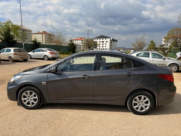 Sahibinden Hyundai Accent Blue 1.6 CRDI Mode 2011 Model 