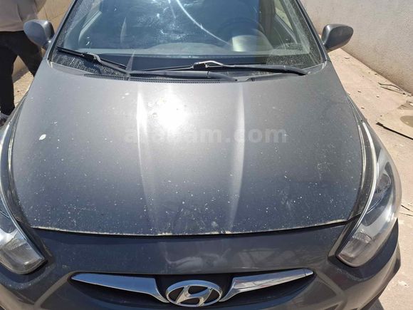 Sahibinden Hyundai Accent Blue 1.6 CRDI Mode 2011 Model 