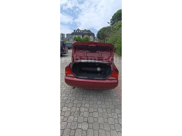 Sahibinden Ford Focus 2.0 Ghia 2001 Model