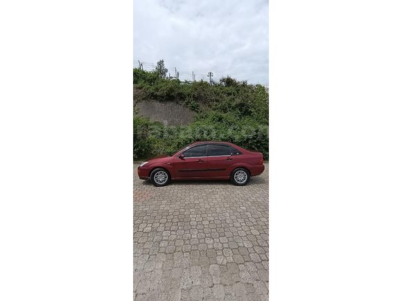 Sahibinden Ford Focus 2.0 Ghia 2001 Model