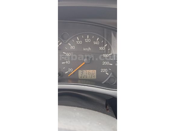 Sahibinden Ford Focus 2.0 Ghia 2001 Model