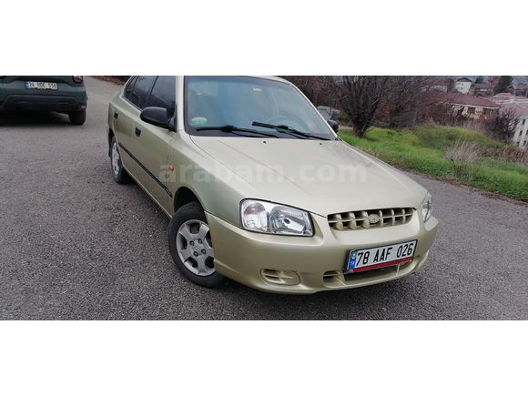 Sahibinden Hyundai Accent 1.3 LX 2001 Model  391.000 km Altın