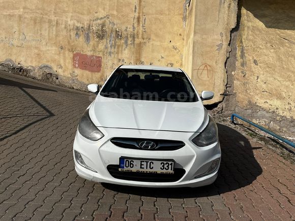Hyundai Accent Blue 1.6 CRDI