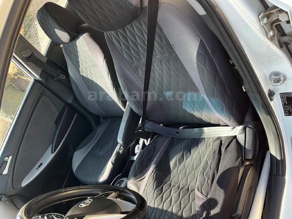 Hyundai Accent Blue 1.6 CRDI