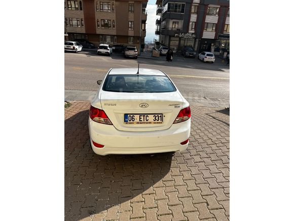 Hyundai Accent Blue 1.6 CRDI