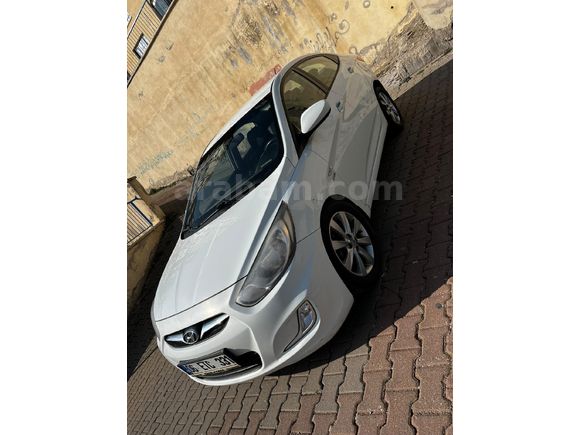 Hyundai Accent Blue 1.6 CRDI