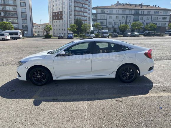 Sahibinden Honda Civic 1.6i VTEC Elegance 2021 Model  