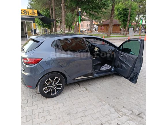 Sahibinden Renault Clio 1.5 dCi GT Line 2017 Model  230.000 km