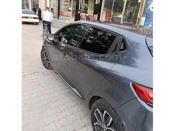 Sahibinden Renault Clio 1.5 dCi GT Line 2017 Model  230.000 km