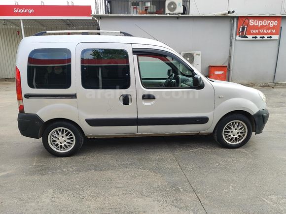 Sahibinden Renault Kangoo Multix 1.5 dCi Authentique 2010 Model