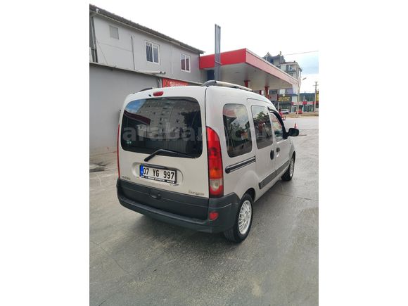 Sahibinden Renault Kangoo Multix 1.5 dCi Authentique 2010 Model