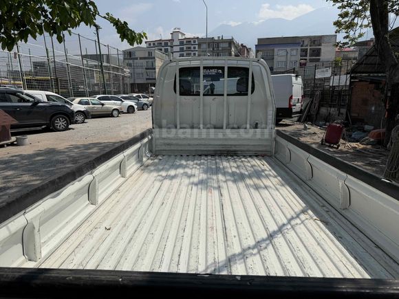 KK12TK_2006_KİA BONGO K2500 TCİ_ORJİNAL_DÜZGÜN_MOTOR ARIZALI