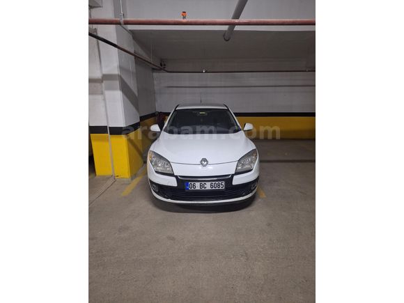 Sahibinden Renault Megane 1.6 Touch 2013 Model