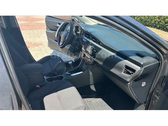 Galeriden Toyota Corolla 1.4 D-4D Advance 2015 Model İstanbul