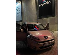Sahibinden Peugeot Partner 1.6 HDI Premium 2010 Model 