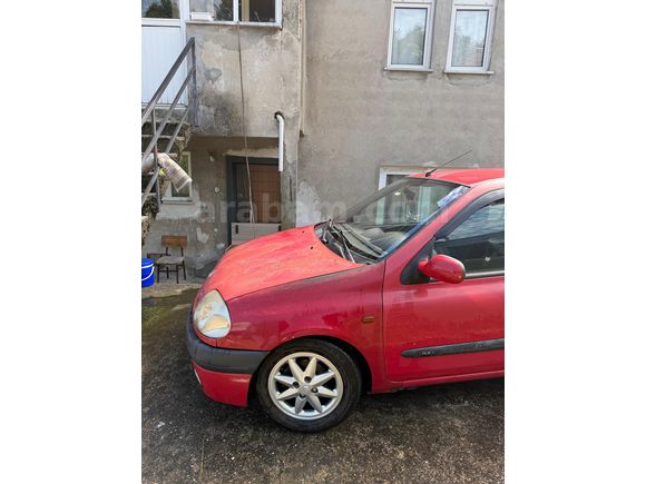 Sahibinden Renault Clio 1.4 RXT 2001 Model  129.000 km Kırmızı