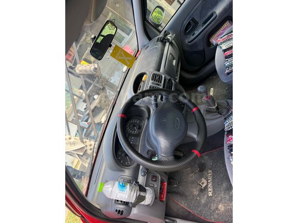 Sahibinden Renault Clio 1.4 RXT 2001 Model  129.000 km Kırmızı
