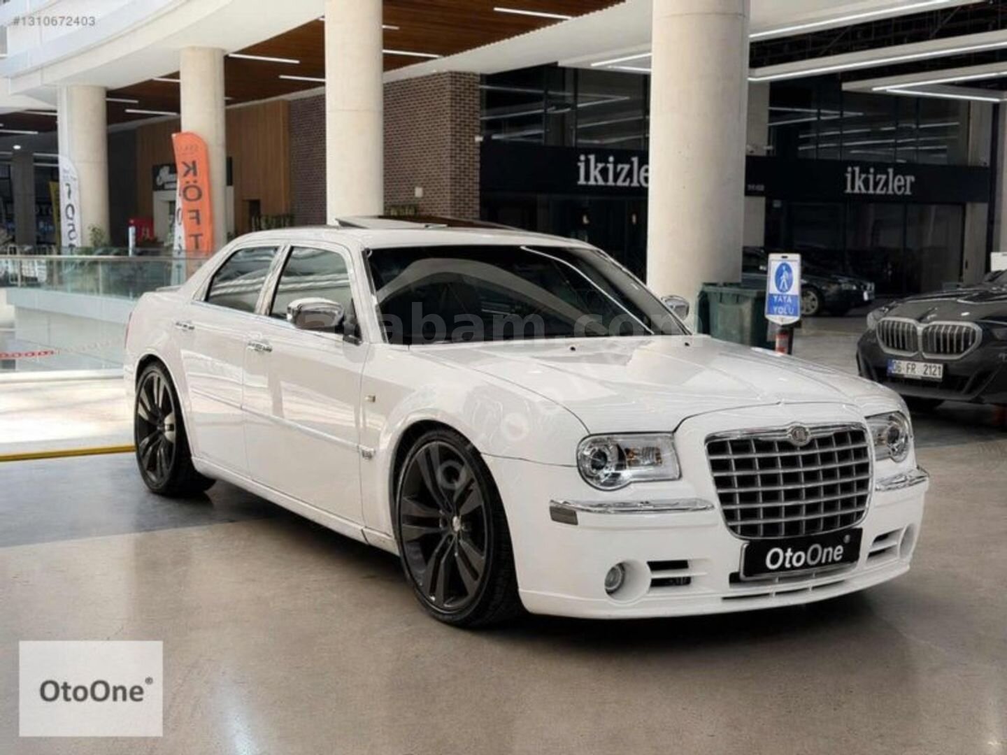 Galeriden Chrysler 300 C 3.0 CRD 2007 Model Ankara 435.000 km Beyaz 3